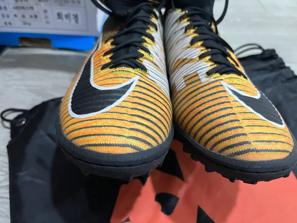 ナイキ　マーキュリアル X プロキシモ TF 27cm NIKE ナイキ マーキュリアルX プロキシモ II TF(レッド×イエロー