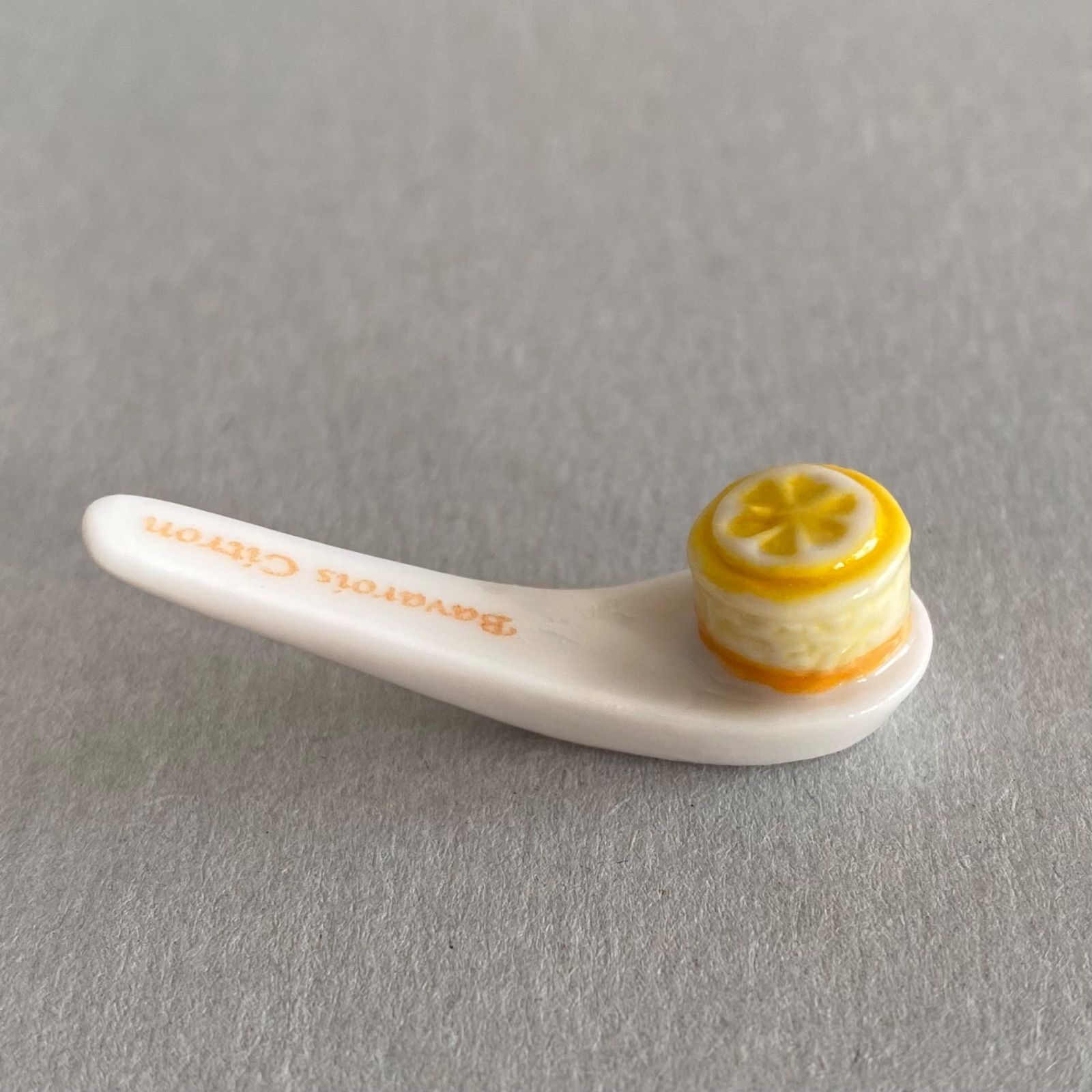 レモンのババロアのフェーブ／おいしいひとさじ／スイーツ／フランス