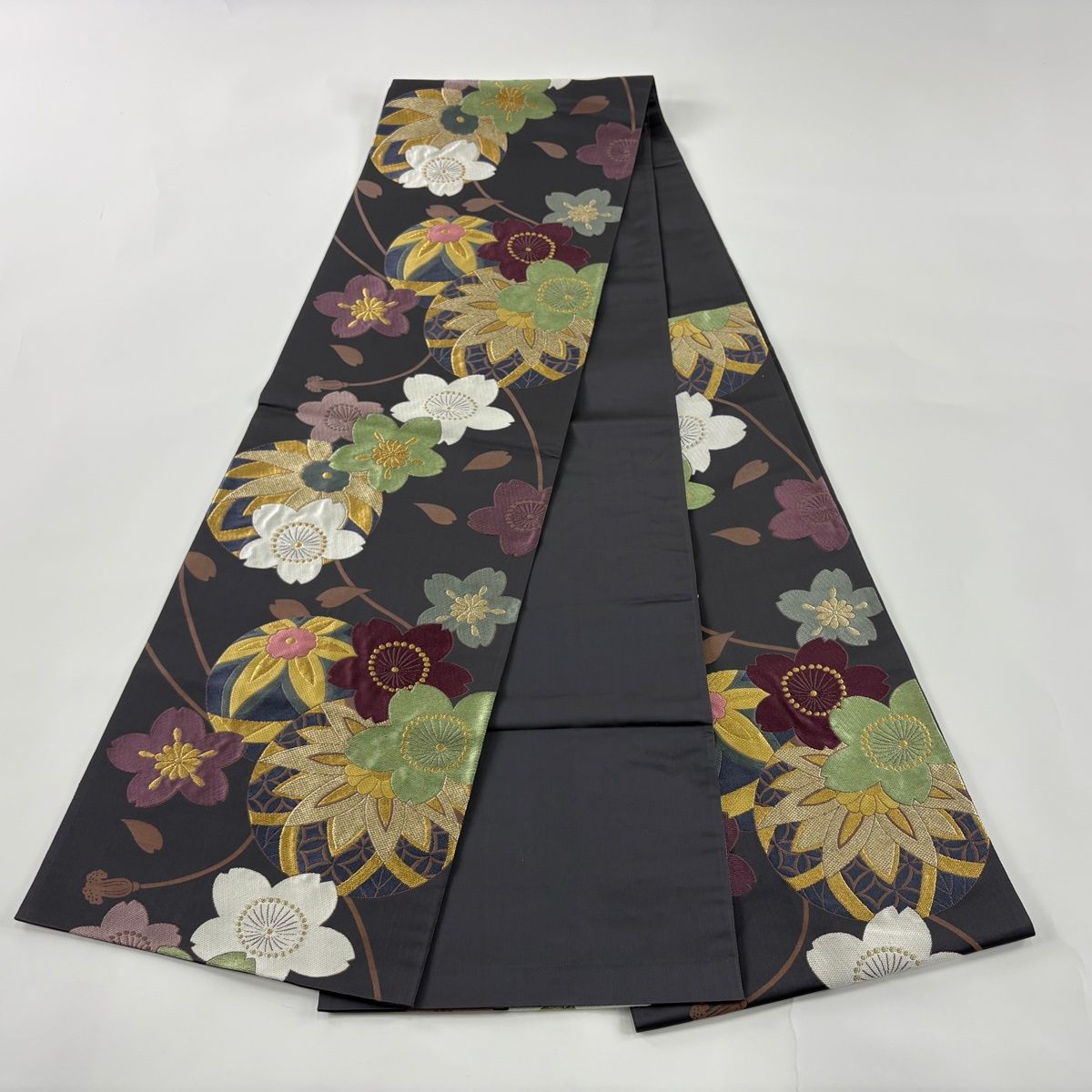 未使用 ☆ちどり☆ 袋帯 新品 正絹 桜 唐織 金糸 黒 菊 菖蒲 未使用 ☆ちどり☆ 袋帯 新品 正絹 桜 唐織 金糸 黒 菊 菖蒲