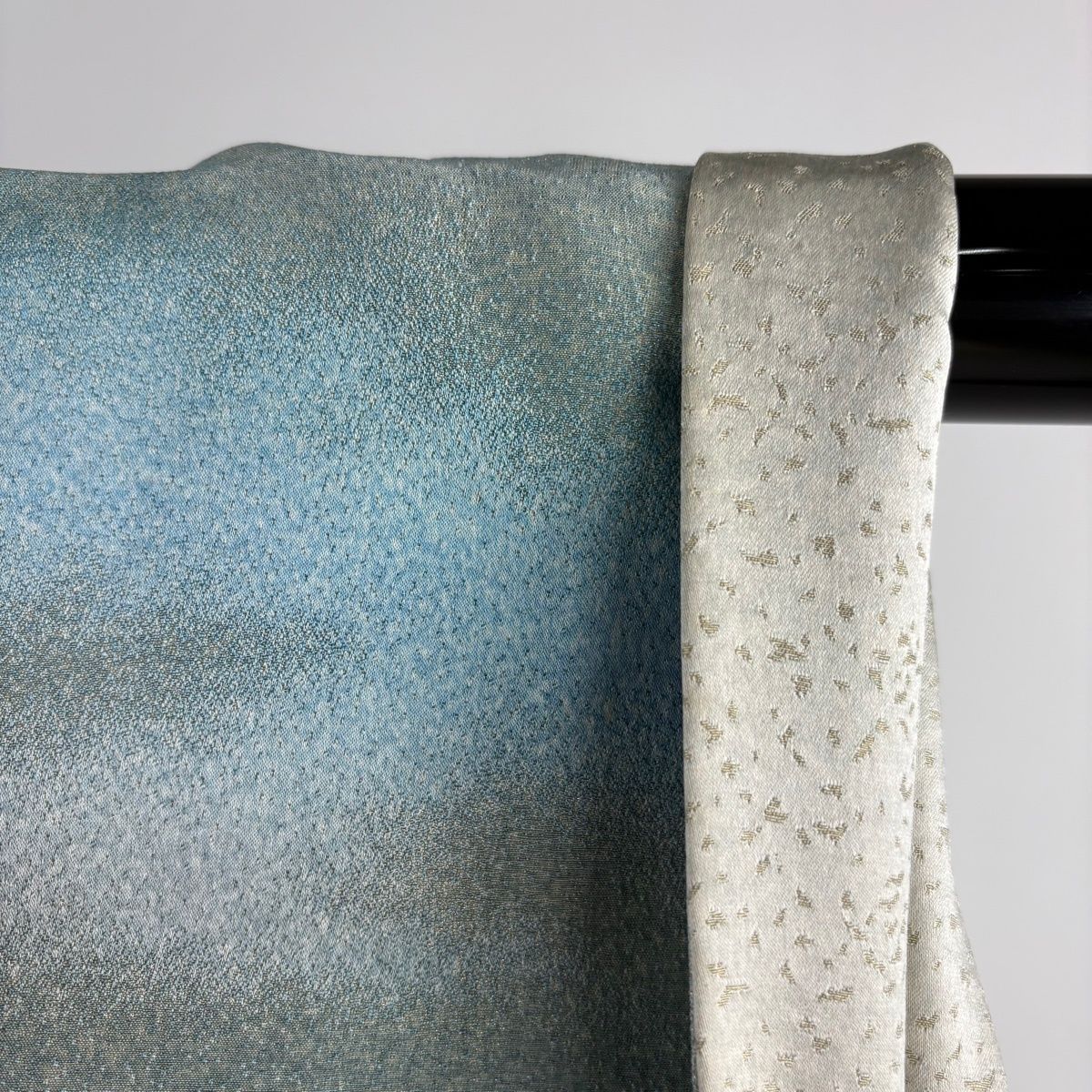 ★専用★付け下げ 付下げ 総絞り ブルーグレー 灰水色 身丈169cm 付下げ 身丈165cm 裄丈67cm M 袷 初代 久保田一竹 落款 葉柄 霞 金通し