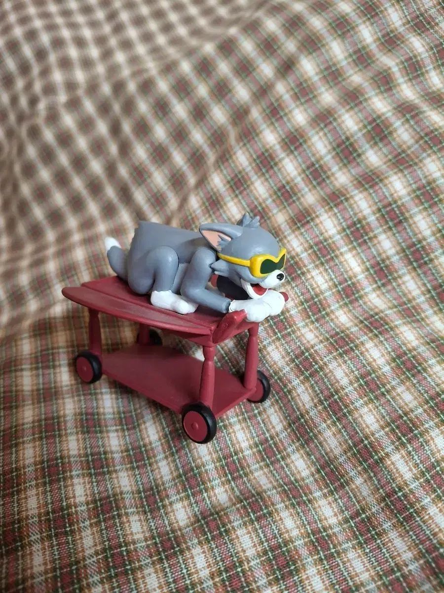 トムとジェリー クージー フィギュア トム