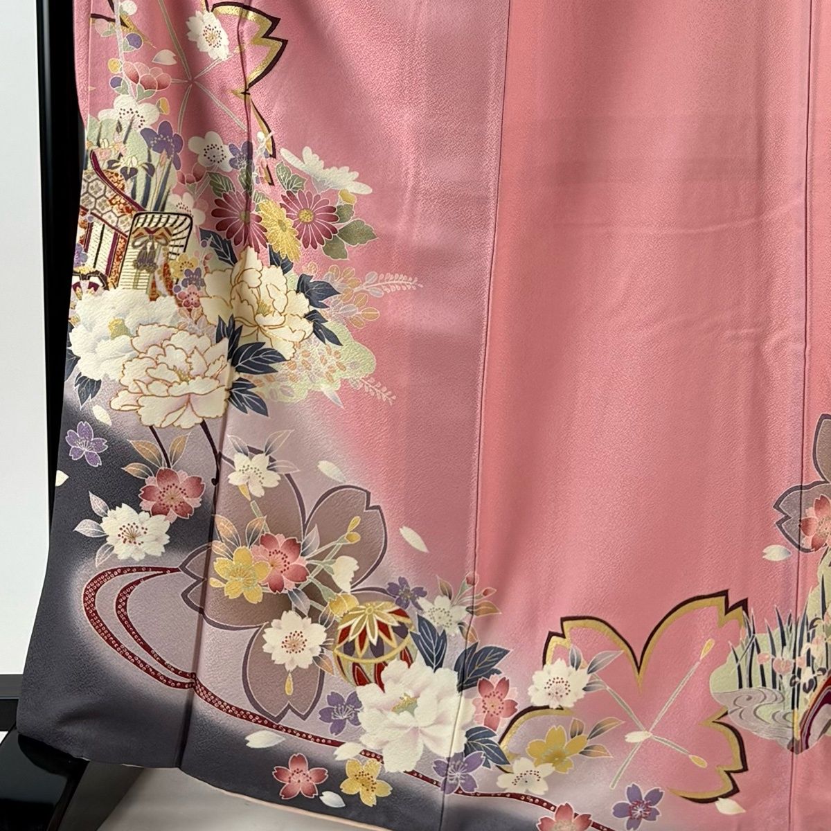 振袖 身丈168.5cm 裄丈68cm L 袷 牡丹 御所車 金糸 金彩 ピンク 正絹