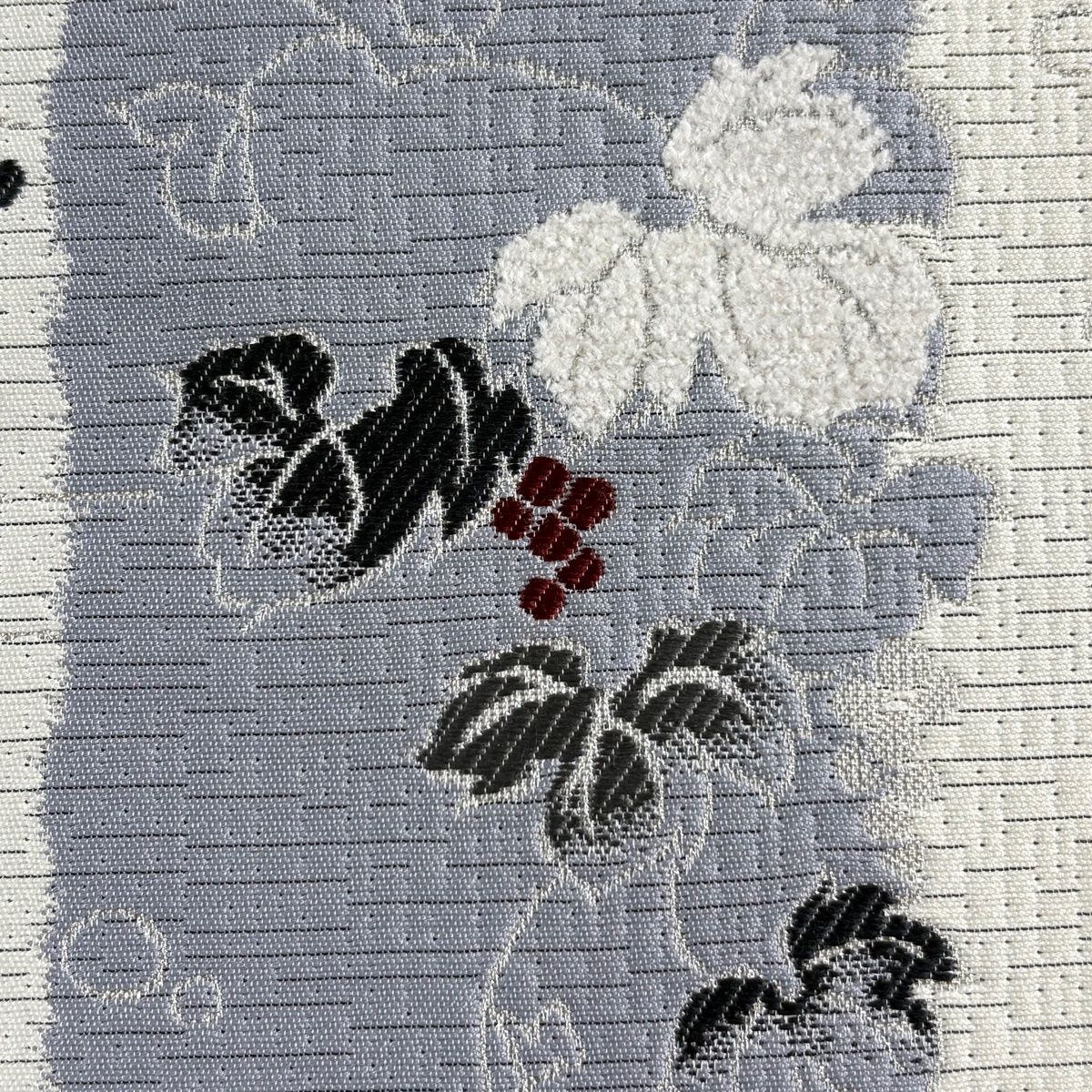 美品】 名古屋帯 名品 八寸名古屋帯 松葉仕立て 葡萄 幾何学 箔 モール 