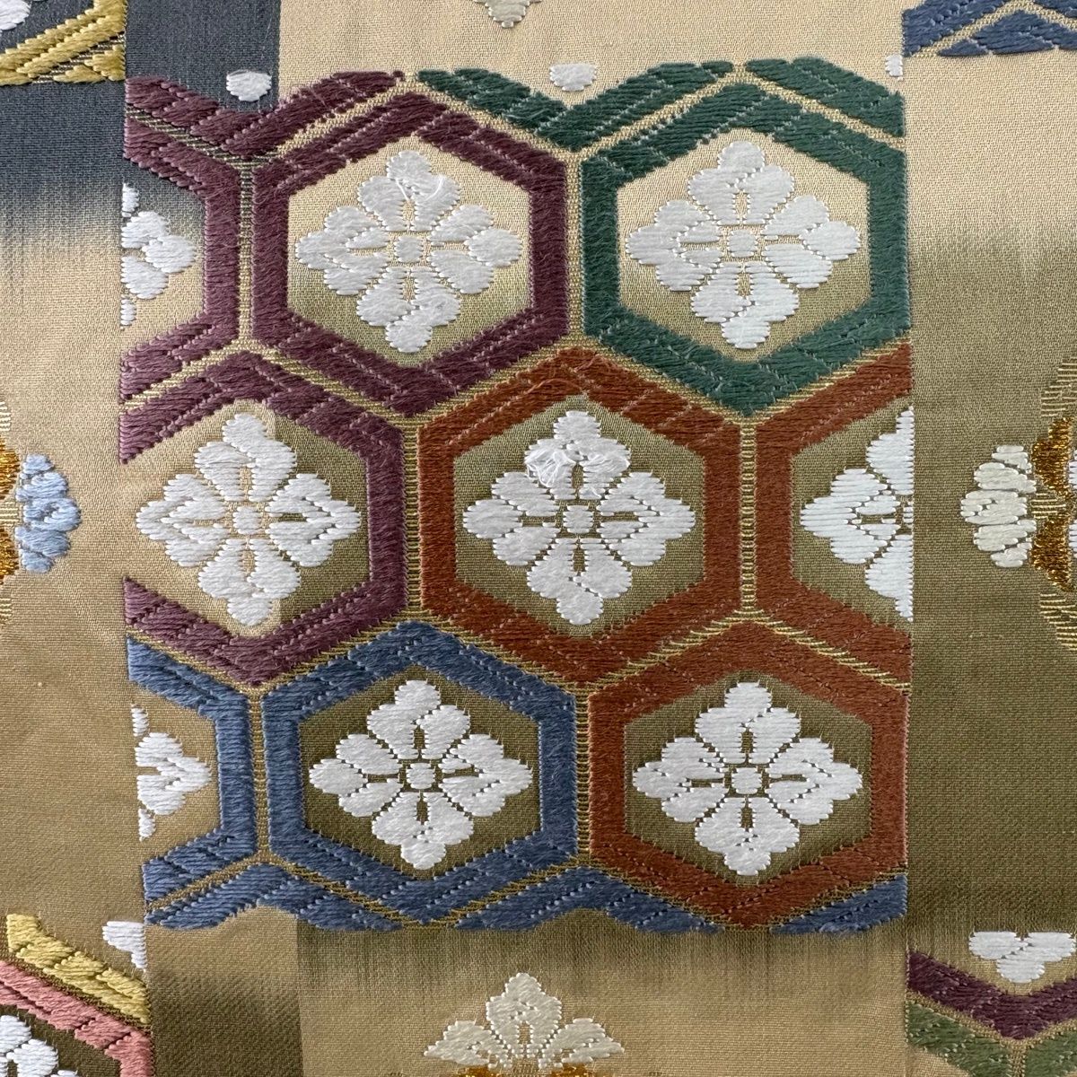 袋帯 名品 夏帯 絽 華文 亀甲繋ぎ 唐織 金糸 薄茶色 六通 正絹 【中古