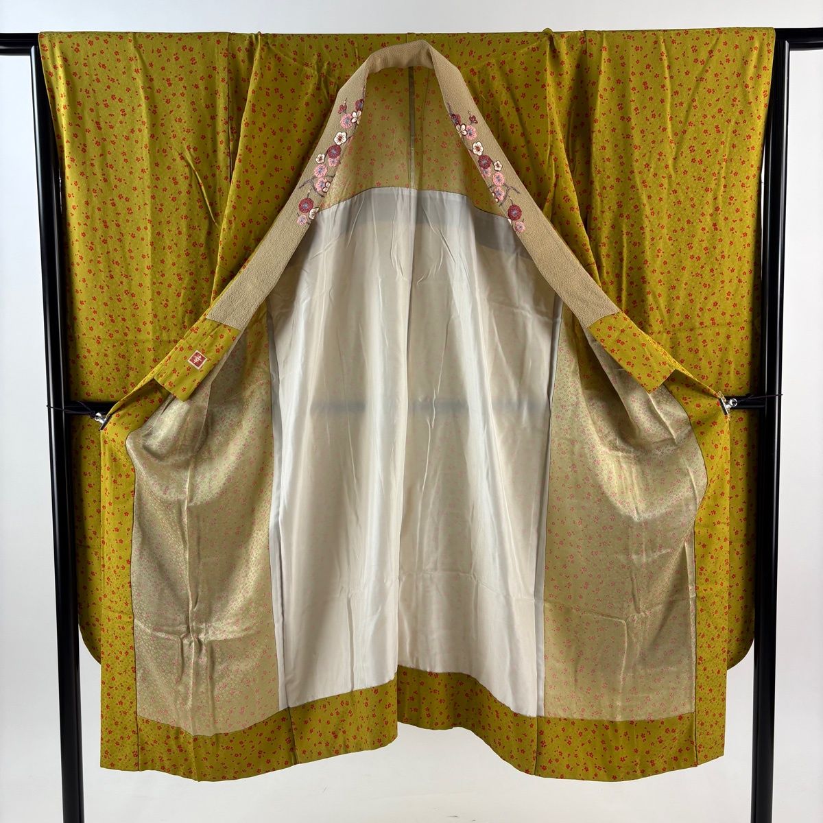 511u5〇花井幸子 振袖用長襦袢 /裄67袖丈116/刺繍半衿付〇美品 長襦袢 身丈134cm 裄丈67.5cm L 花井幸子 振袖用 やまと 落款 桜 桜の