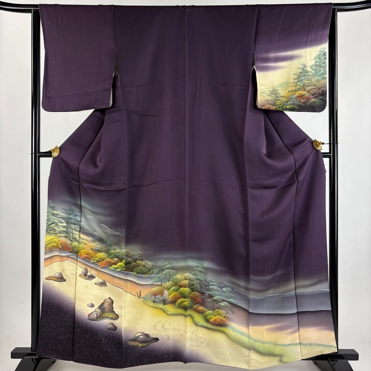 振袖　超美品　正絹　金糸刺繍　濃紫 高級 振袖 コシノヒロコ 落款 成人式 美品 金糸刺繍 金彩加工 正絹 赤