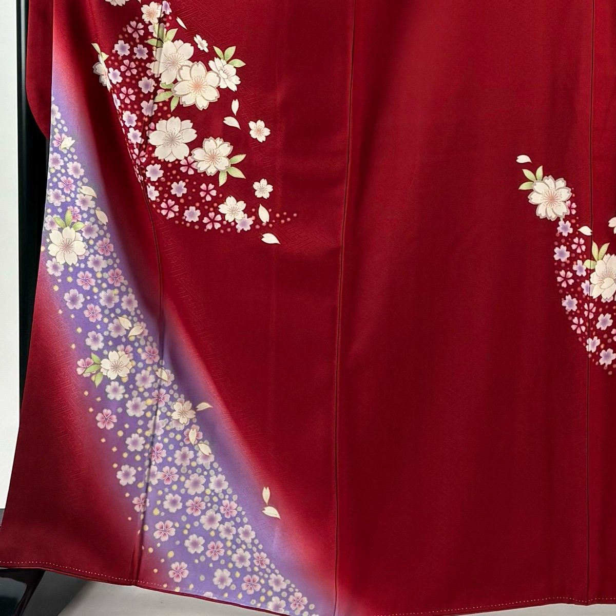 振袖 身丈167cm 裄丈67.5cm L 袷 桜 桜の花びら 金彩 ぼかし 赤 正絹