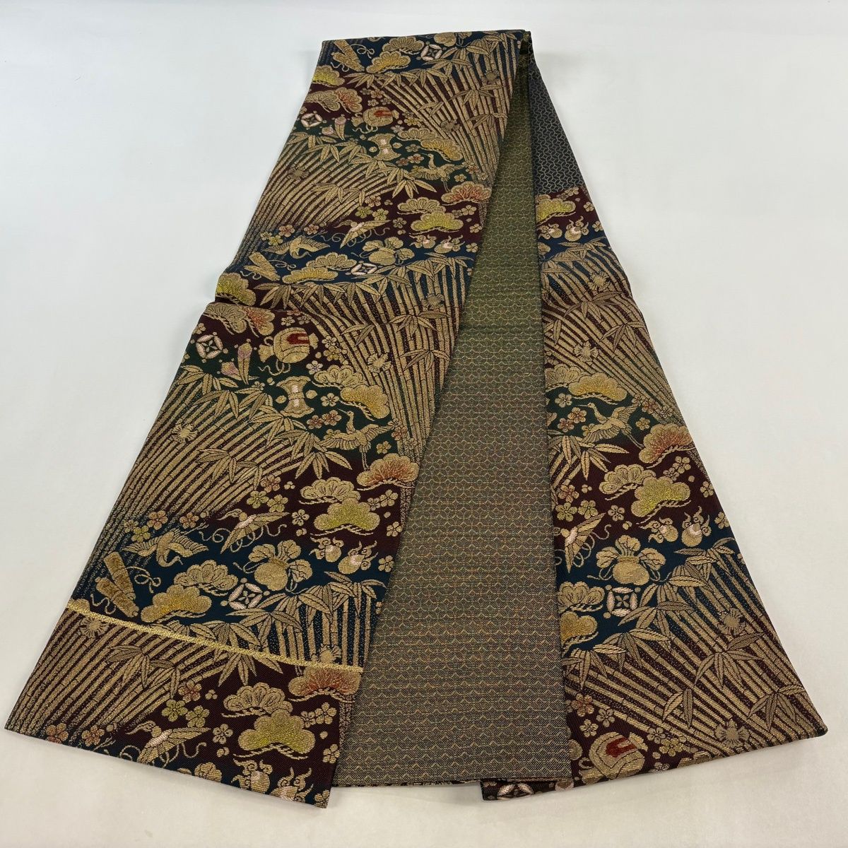 美品】 袋帯 逸品 誉田屋源兵衛 落款 鈴乃屋 松竹梅 宝尽くし 金糸 金