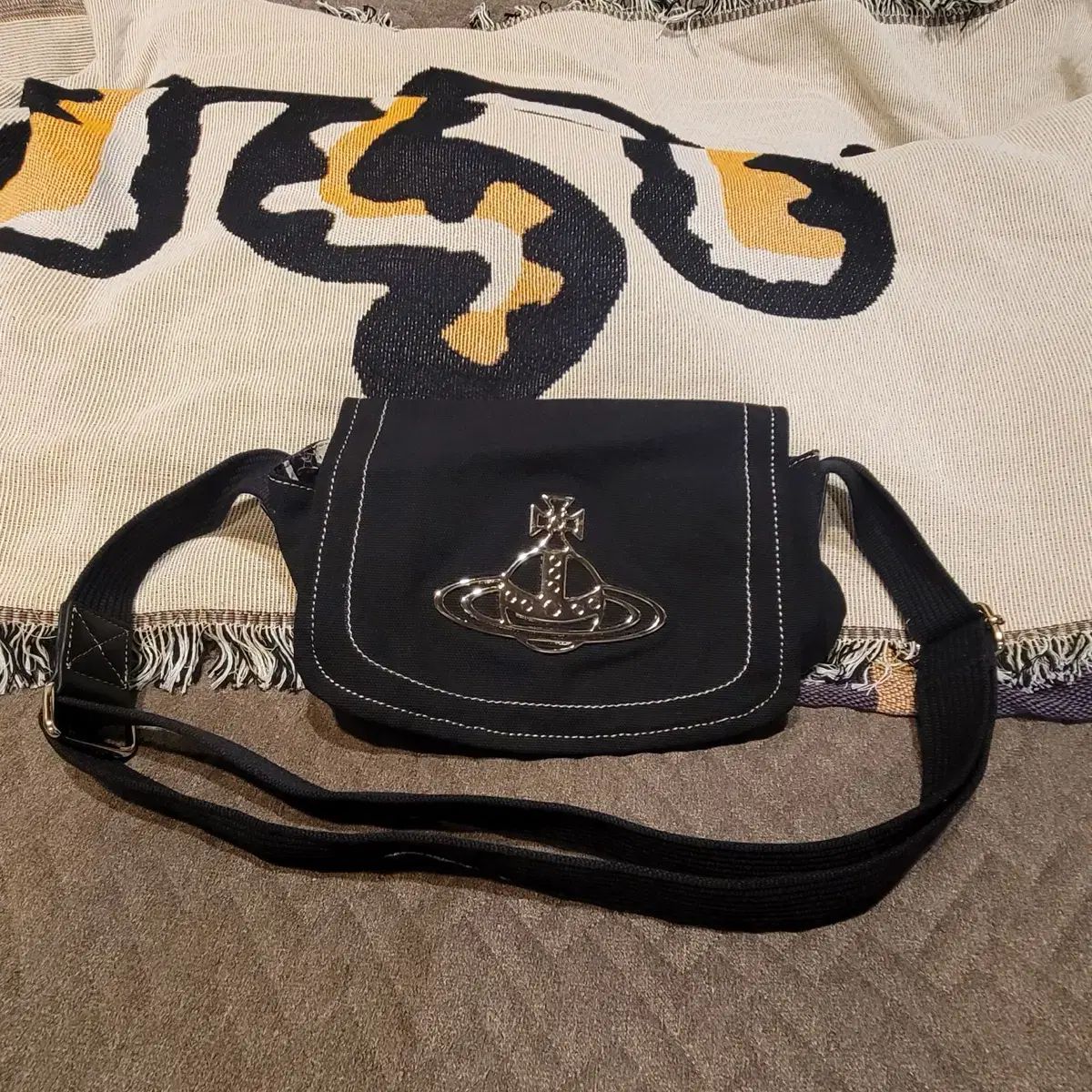 ヴィヴィアン ウエストウッド コットンショルダーバッグ