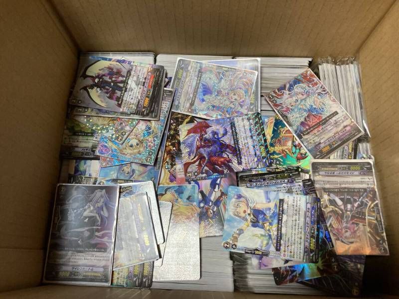 ヴァンガード 大量まとめ 4500枚 レア 未開封・絶版ヴァンガード 初期