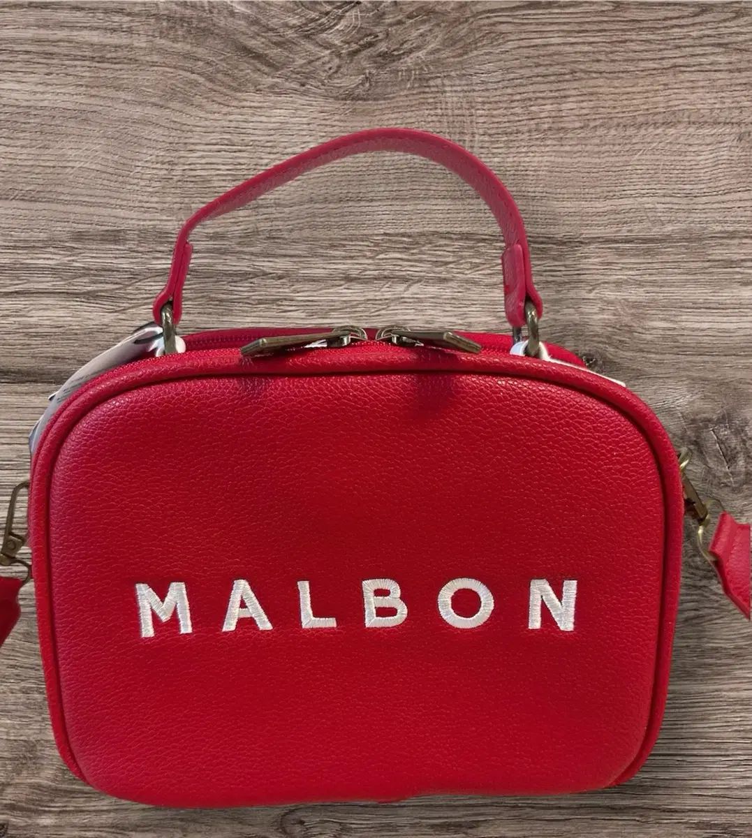 即送】MALBON マルボンゴルフ キャディバッグ ゴルフバッグ ポーチ付き