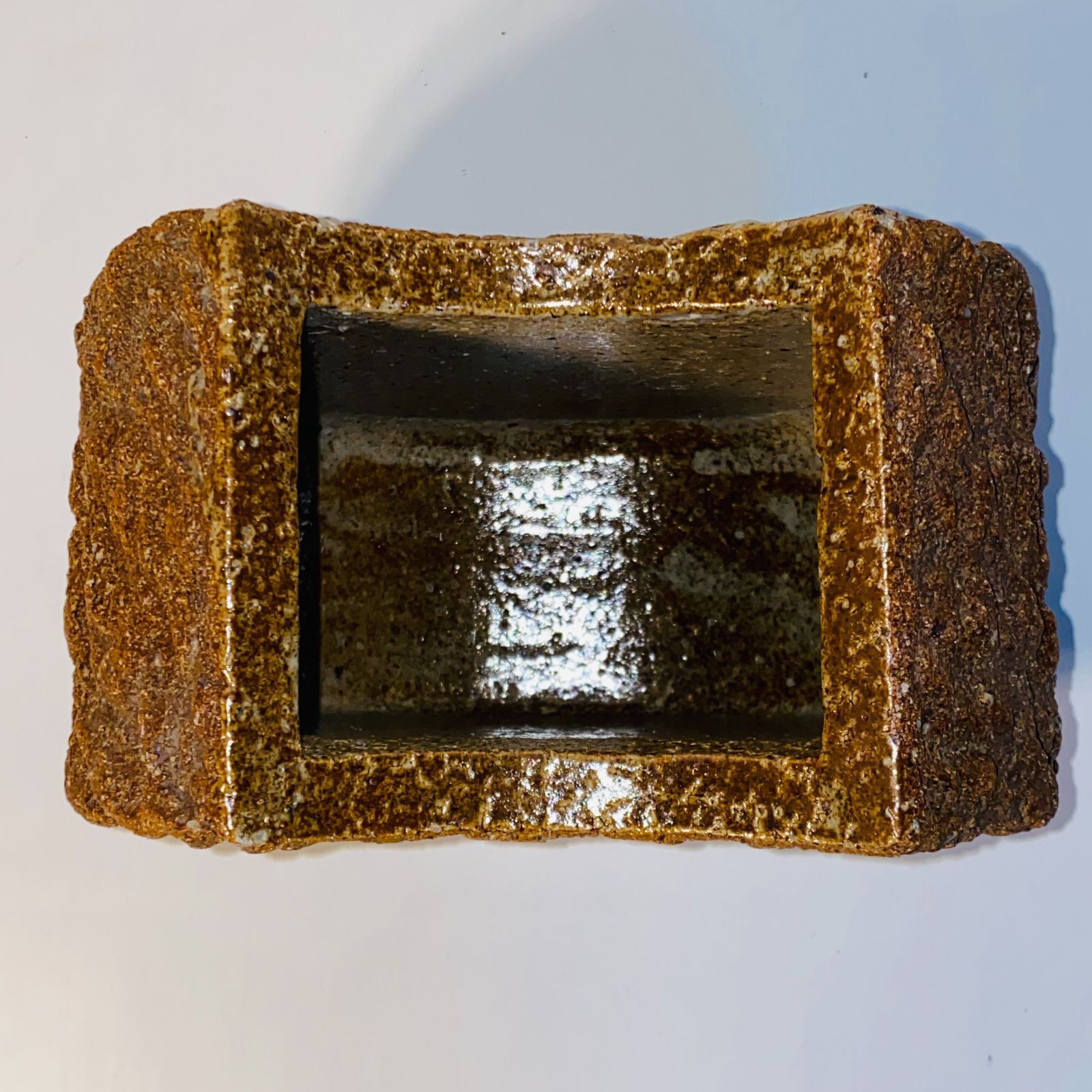 突然❣️八千円➕二千円❣️値下げ中❣️ 華道　 花瓶 金色装飾 【共箱付き】 水盤 岩筒 花器 花瓶 華道 花道 お花 生け花 水器 花立 花入 送料込み