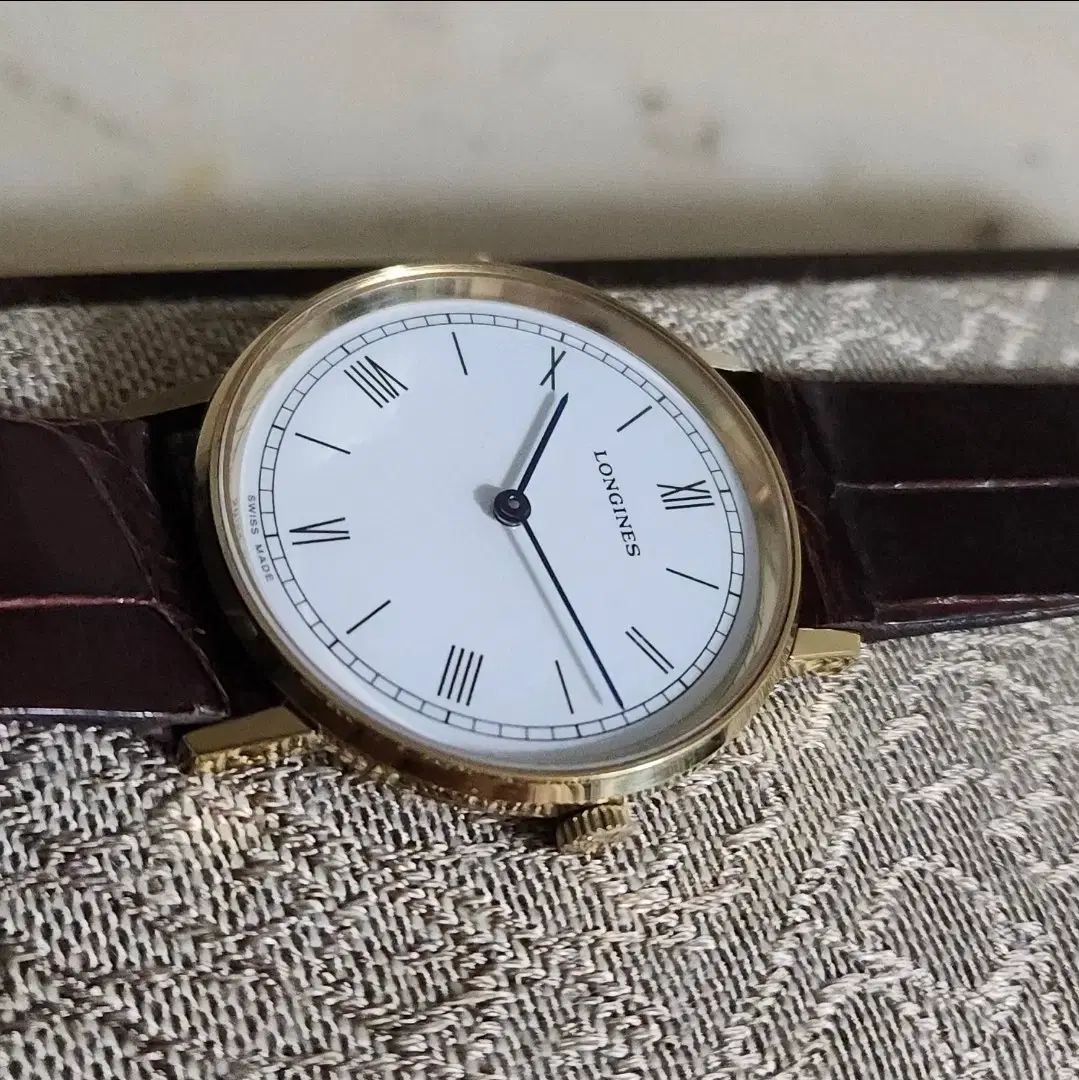 Bauhaus 手巻き時計