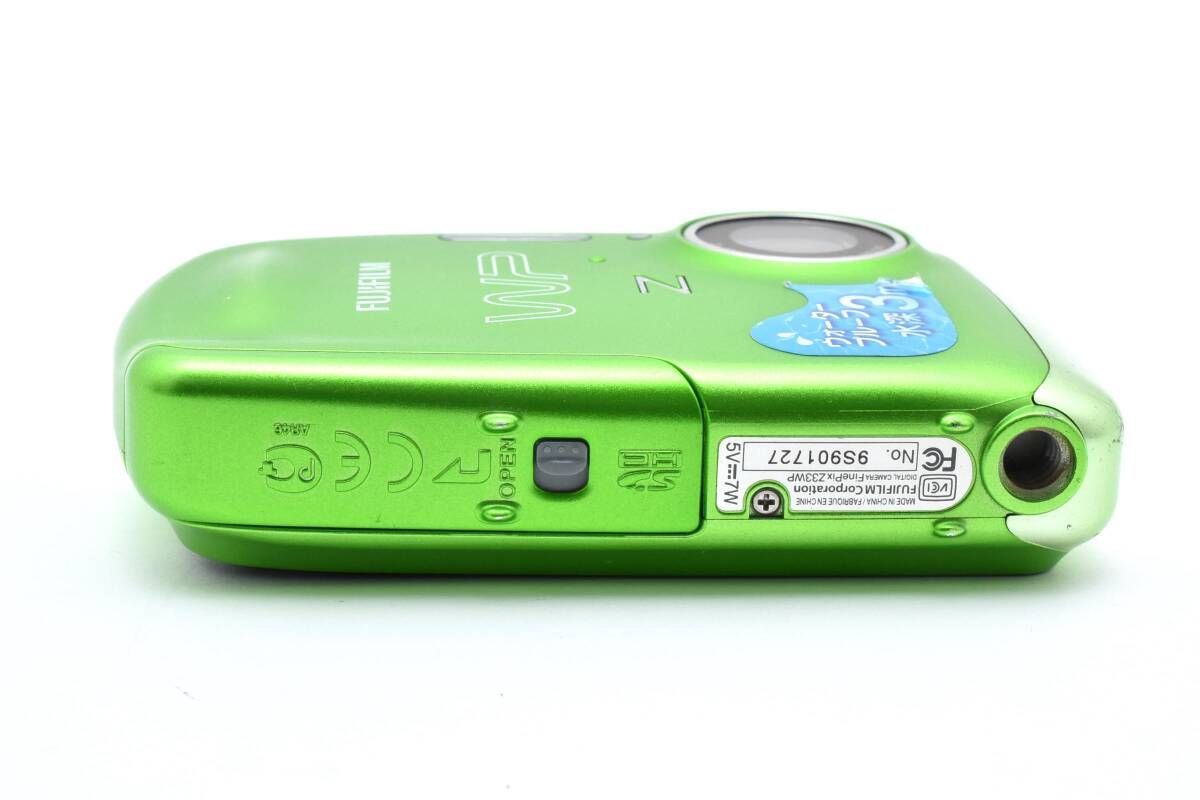 ☆美品☆富士フイルム FUJIFILM FINEPIX WP Z33 グリーン☆ F1540