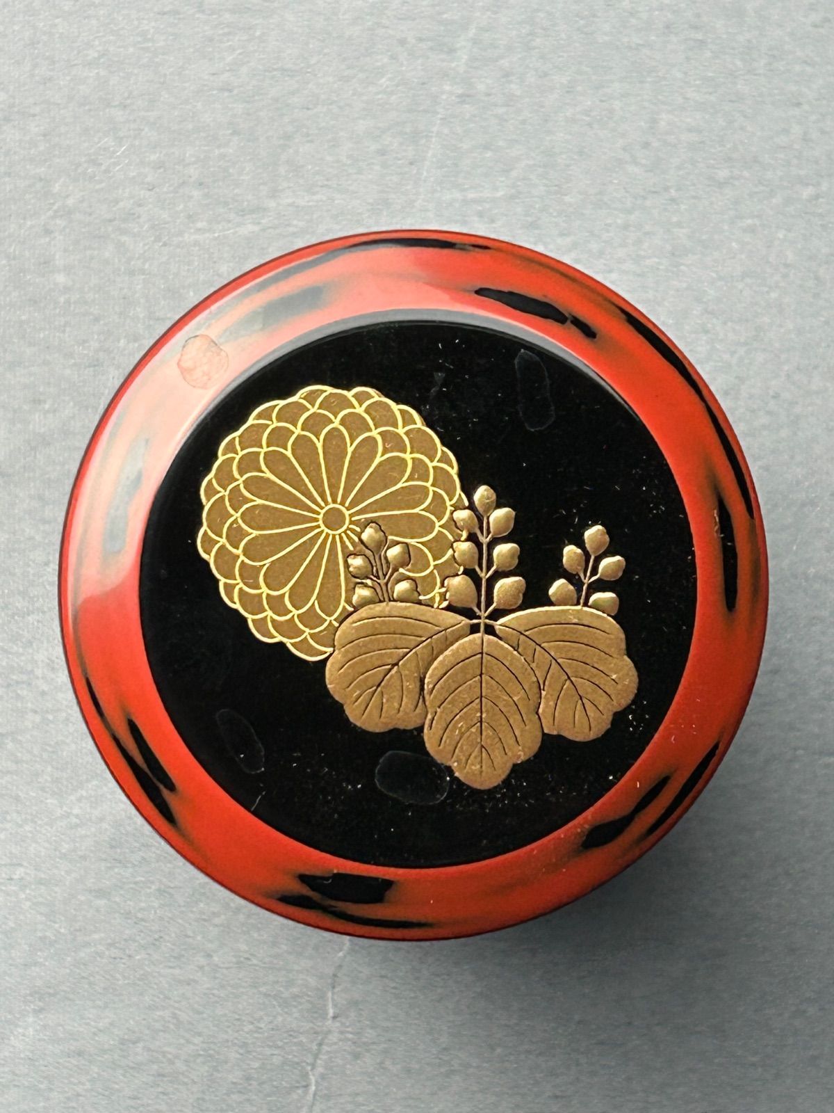 幽玄】和田寿峰 山中塗り 菊桐秋草蒔絵 茶器 共箱 茶道具 棗 - メルカリ