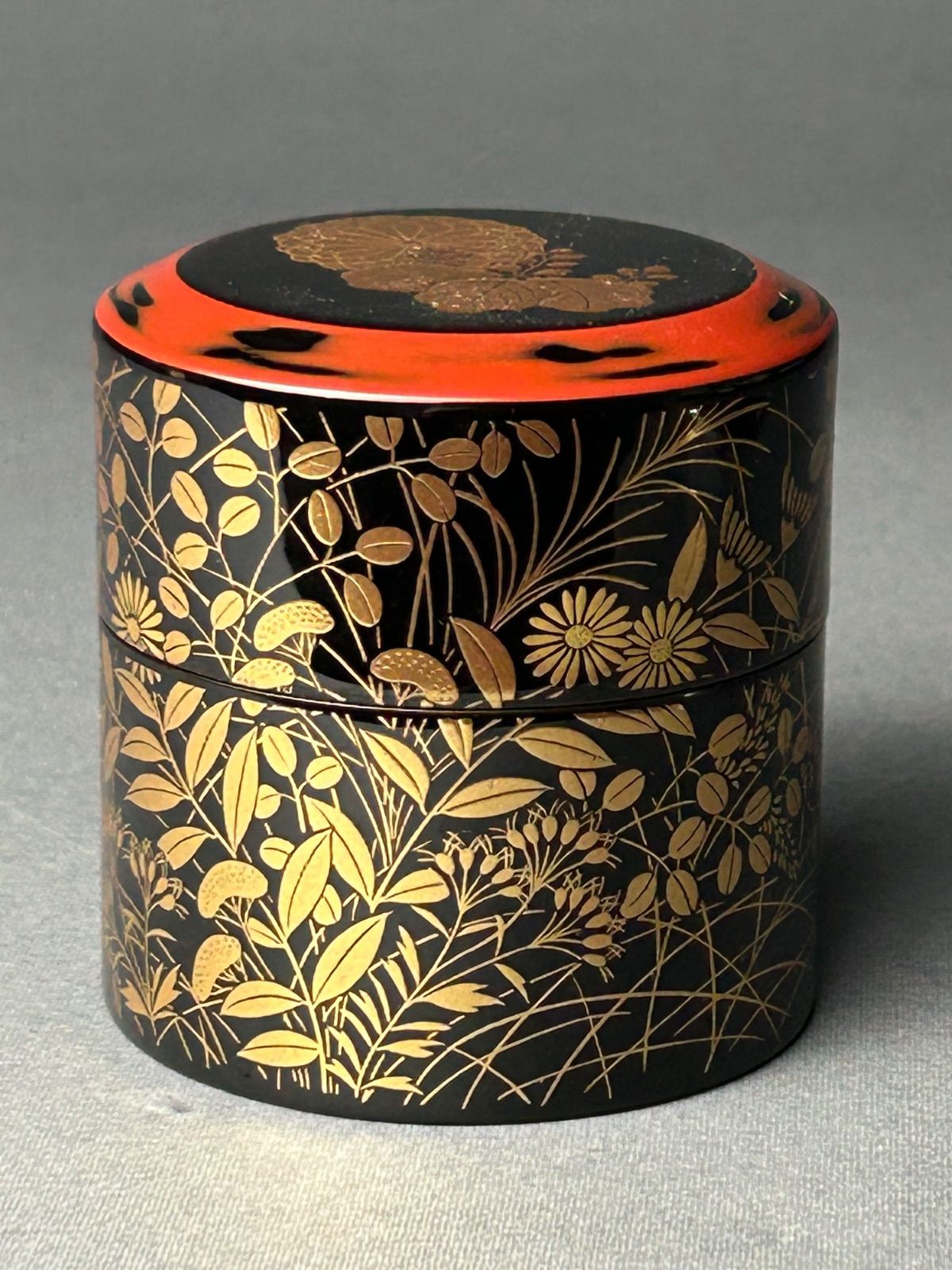 幽玄】和田寿峰 山中塗り 菊桐秋草蒔絵 茶器 共箱 茶道具 棗 - メルカリ