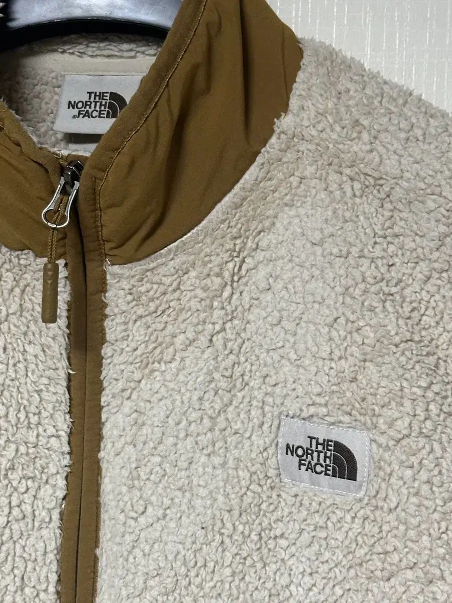 NORTH FACE