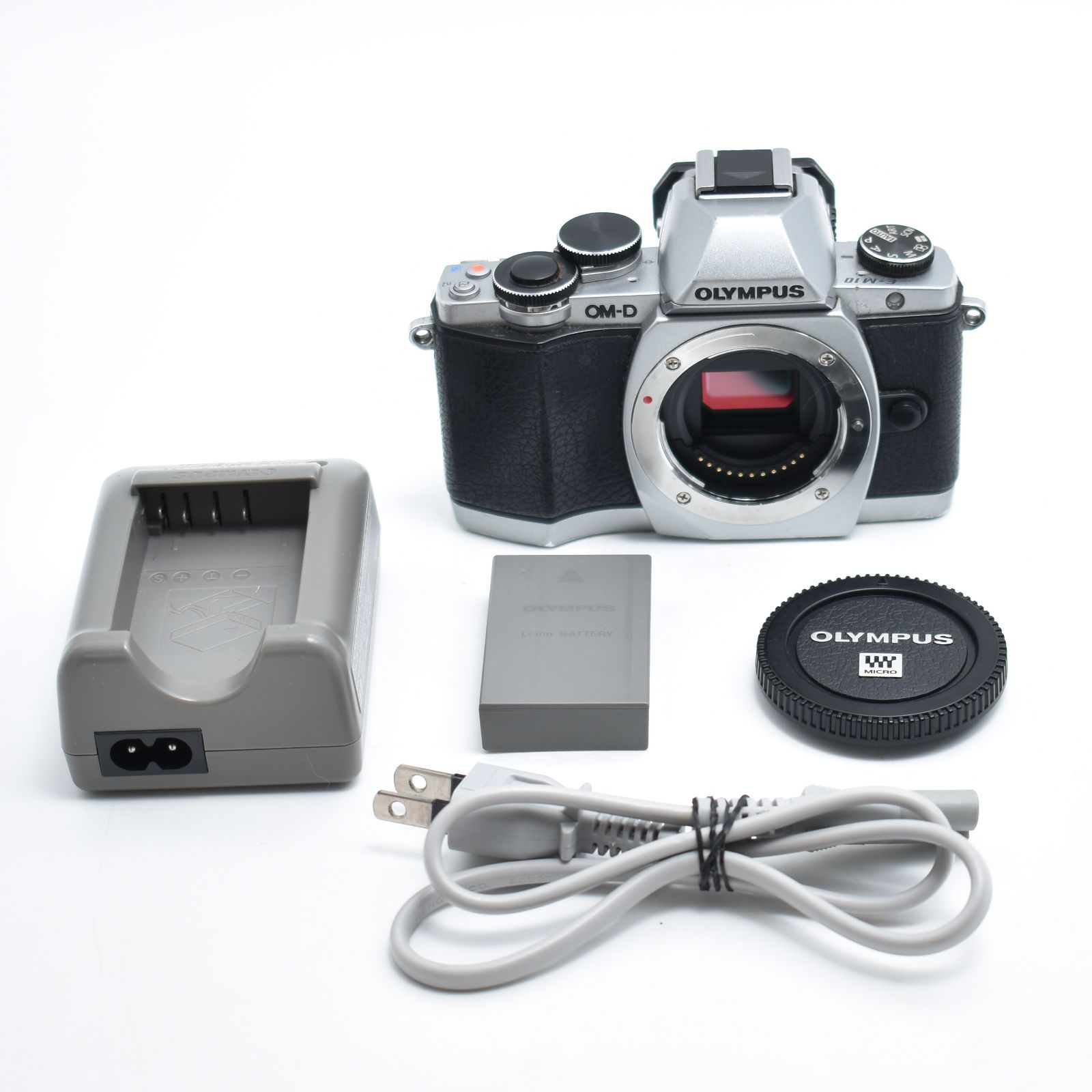 B#10917 OLYMPUS ミラーレス一眼 OM-D E-M10 ボディ シルバー OM-D E