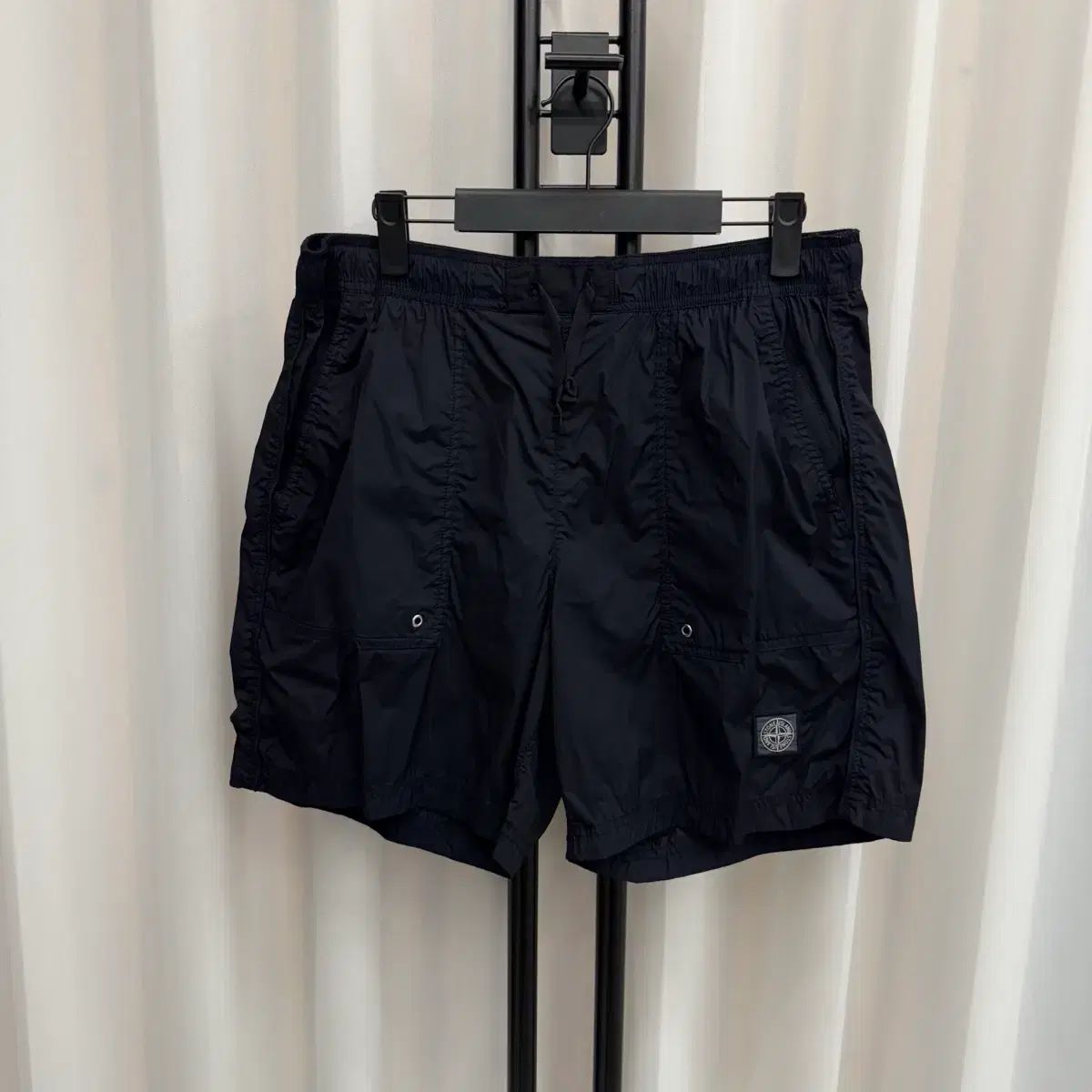 百貨店購入/L 25SS STONE ISLAND ストーンアイランド ナイロン ハーフ