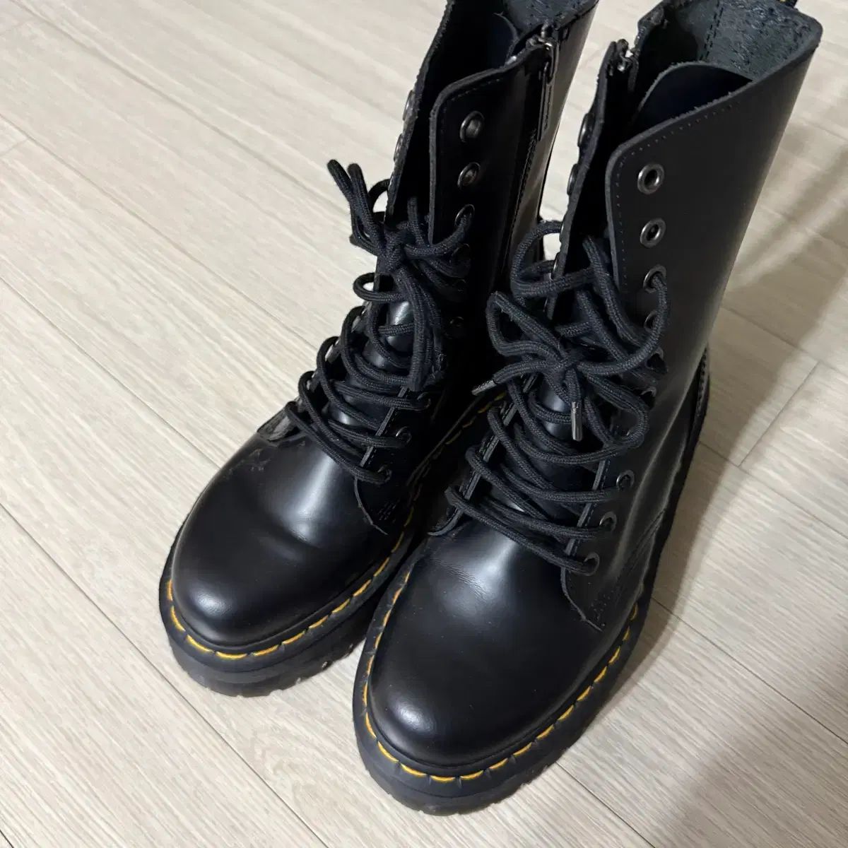 DR. MARTENS ドクターマーチン ジェイドンハイ 240