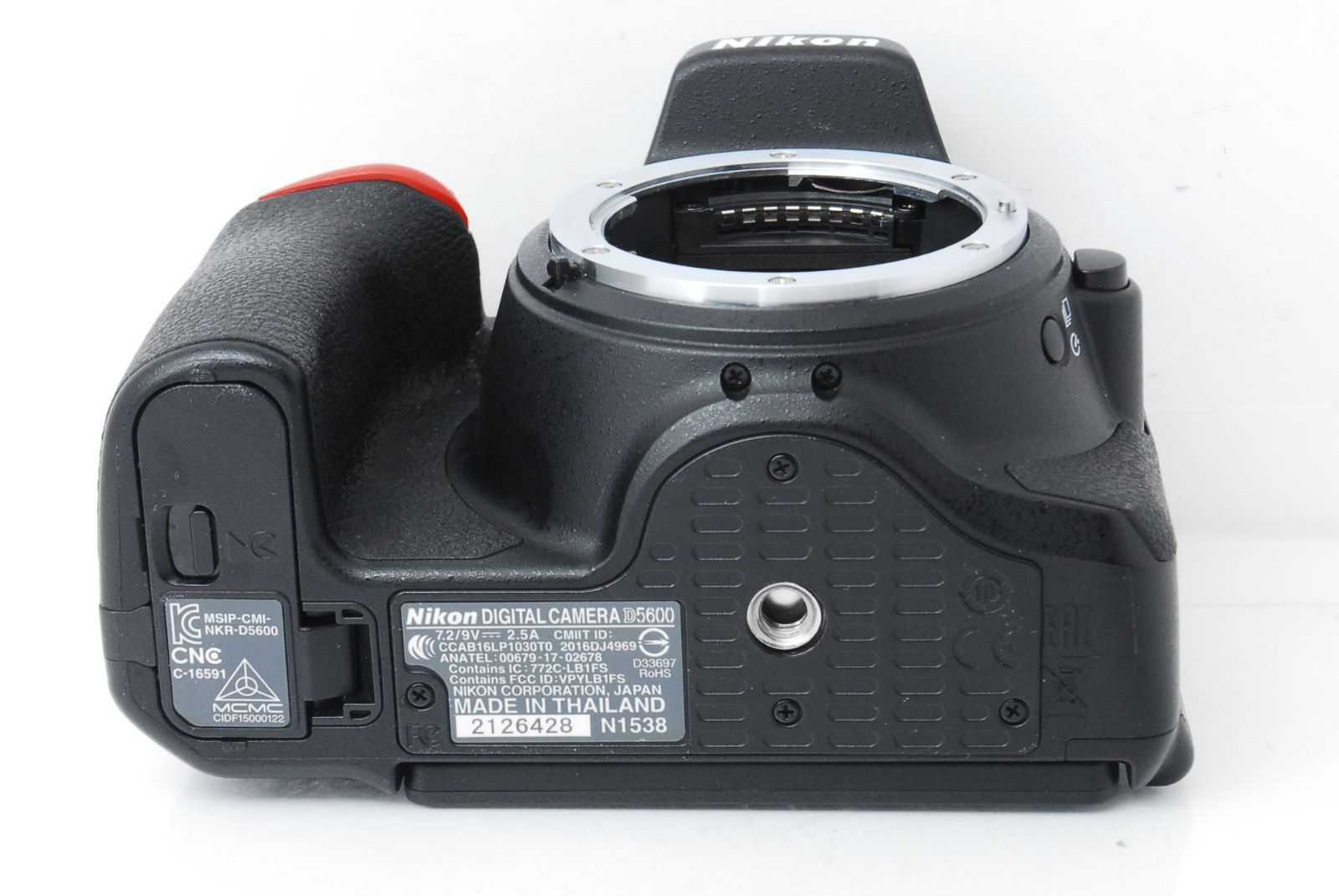 ☆高性能スタイリッシュ一眼レフ！ショット数12613回☆ニコン D5600