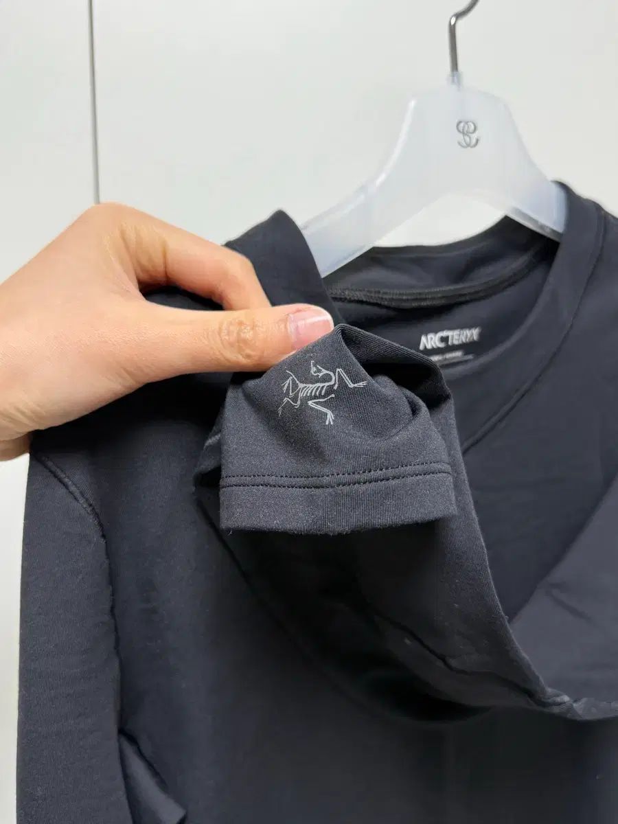 ARC'TERYX アークテリクス 起毛 長袖 レディース s 【公式通販】 ARC'TERYX アークテリクス 起毛 長袖 レディース s 【公式通販】