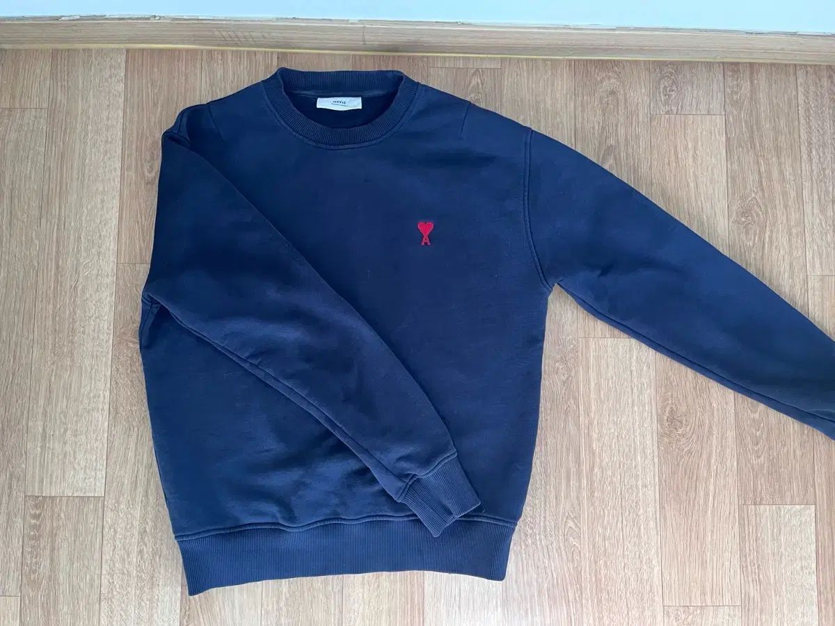 m*a様 AMI PARIS Sサイズ ネイビー スウェット 最安値☆11/30 AMI
