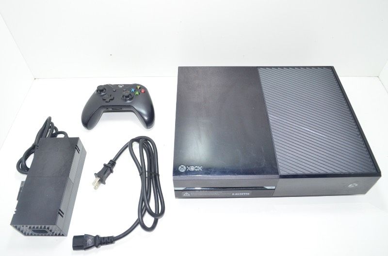 マイクロソフト Microsoft Xbox One 本体 MODEL 1540 家庭用ゲーム機 通電のみ