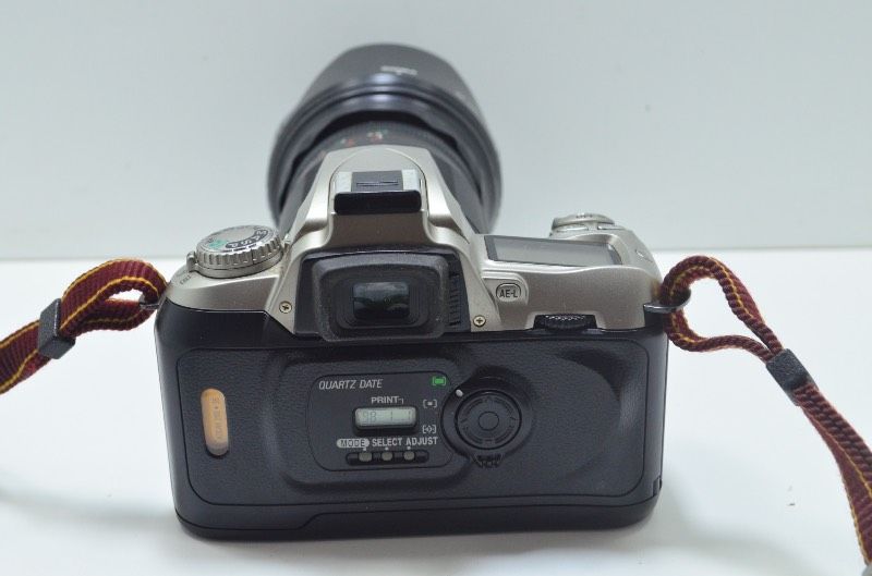 1眼レフ フィルムカメラ Nikon F60＋SIGMAレンズ2本付き 1眼レフ