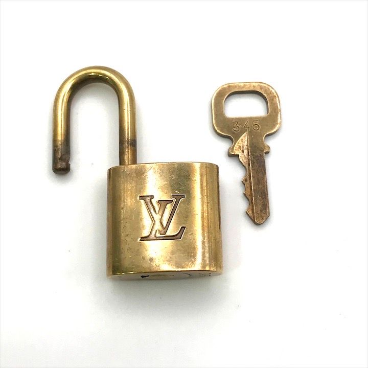 美品 LOUIS VUITTON ヴィトン カデナ 鍵 キー 南京錠 パドロック 5個
