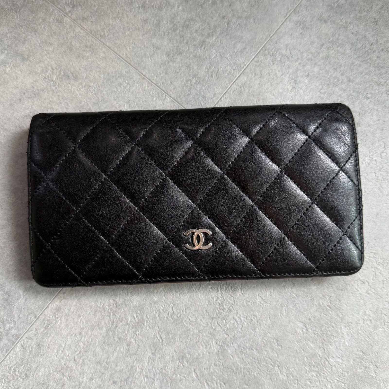 CHANEL シャネル マトラッセ クラシック ココマーク 二つ折り長財布