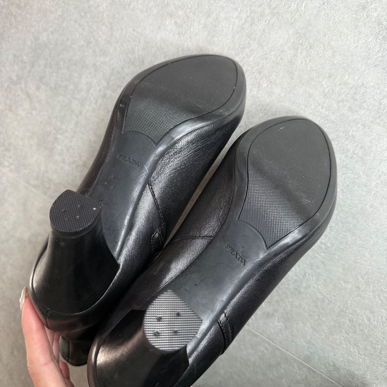 美品 PRADA プラダ ロゴ レザー ショートブーツ ブラック 黒 シルバー