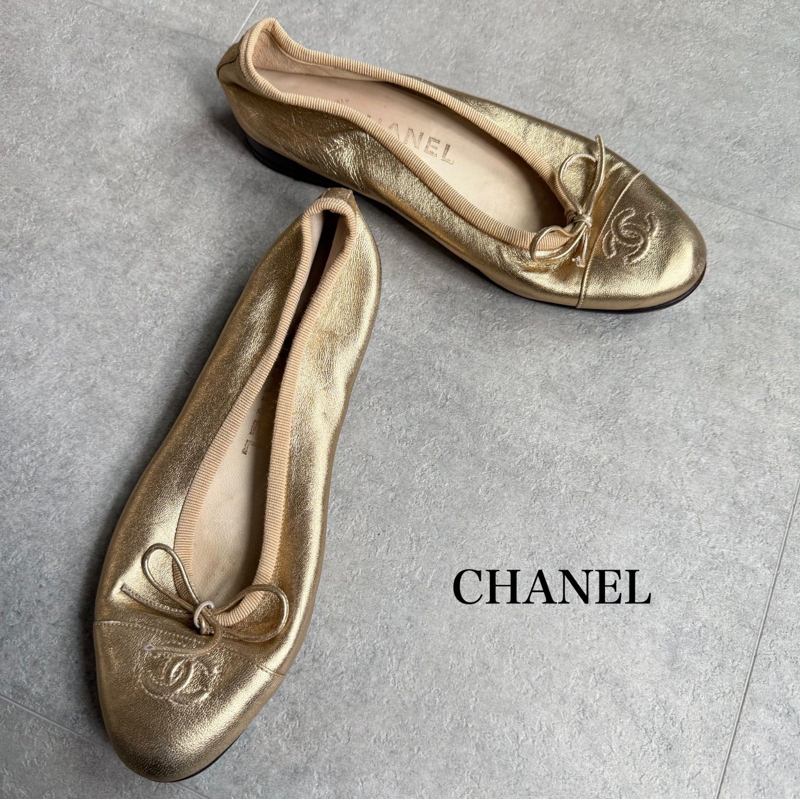 希少 CHANEL シャネル リボンバレエシューズ ココマーク ゴールド 