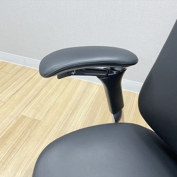 コンテッサ 大型ヘッドレスト付