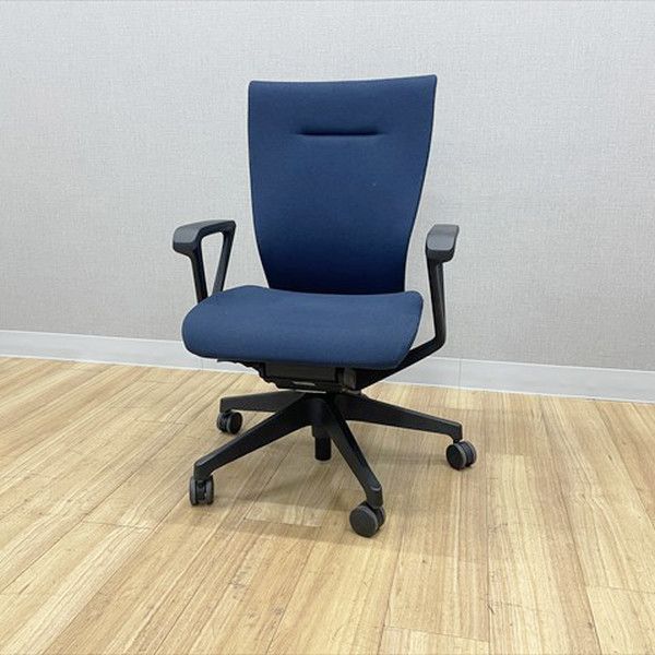 イトーキ コセールチェア ハイバック ハンガー付 肘付 オフィスチェア オフィスチェア ネイビーブルー