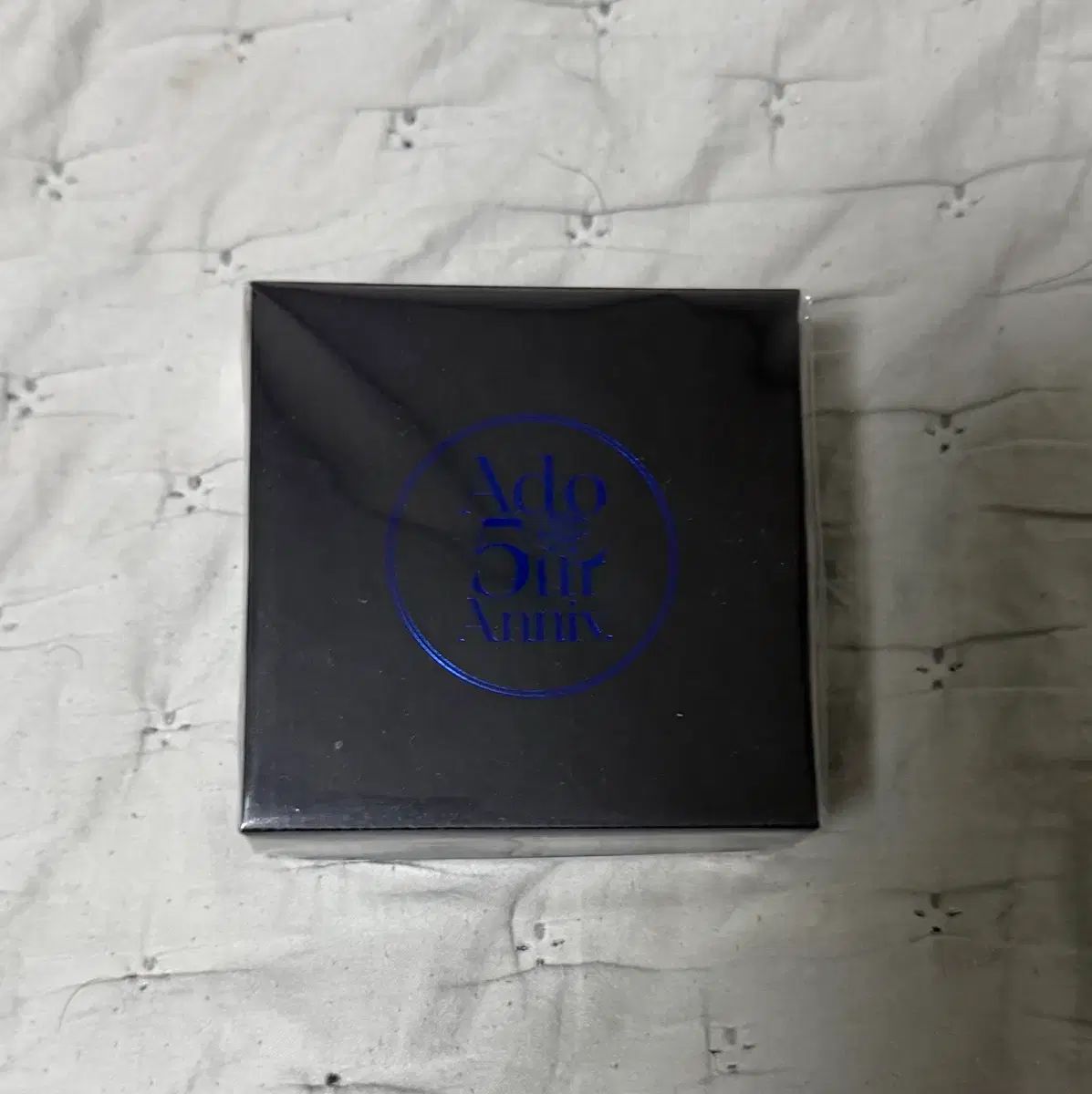 Ado 5周年ポップアップイヤカフ