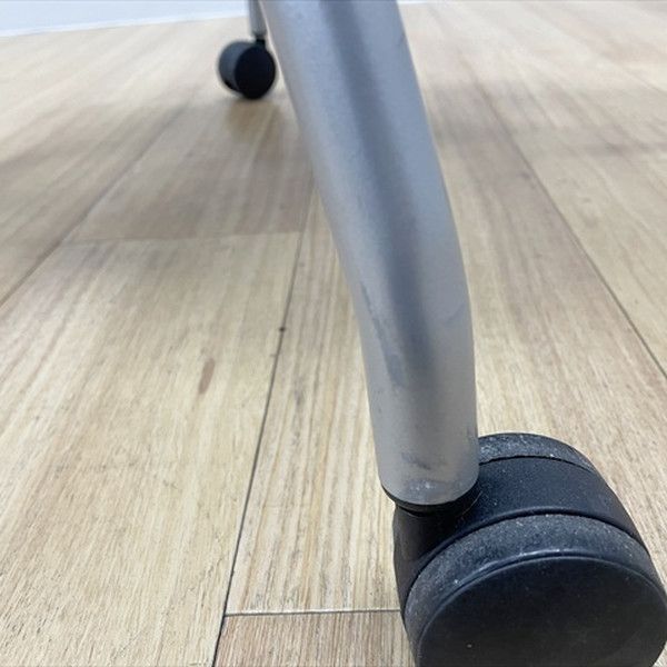  オカムラ スタッキングチェア 肘無 グラータ キャスター付 会議椅子 ミーティングチェア ブラック ホームオフィス オフィスチェア ワークチェア 椅子 チェア