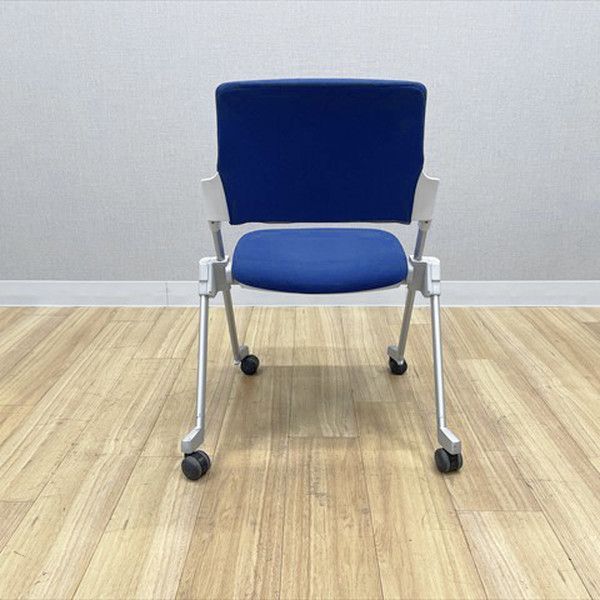 アンフィ キャスター付