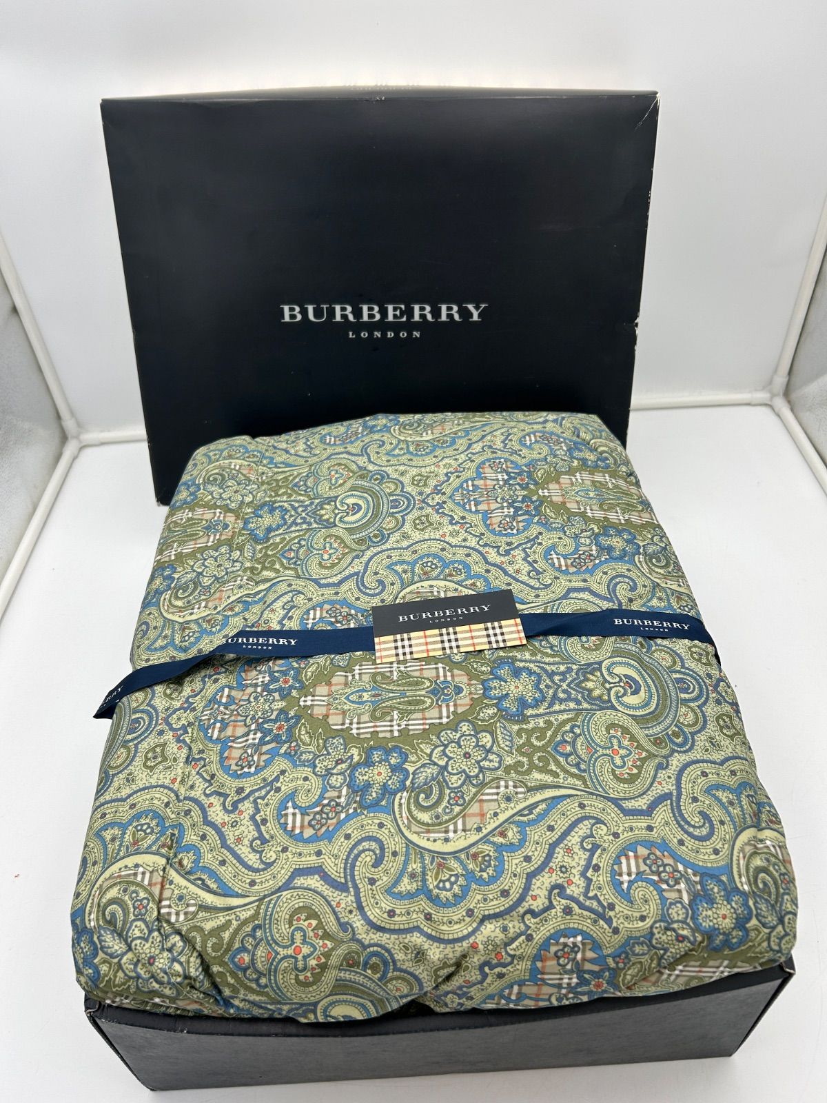 Burberrys 羽毛掛け布団 肌掛け　ダウン50% Burberrys 羽毛掛け布団 ダウン50% BURBERRYS◇羽毛掛け布団/ダウン