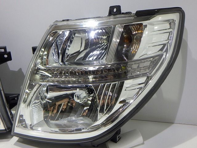 エルグランド ヘッドライト左右 キセノン E51 中期 後期 100-24854