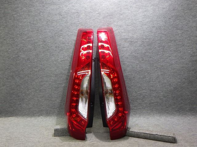 エクストレイル T31 NT31 後期 KOITO 220-23308 純正 左テールレンズ