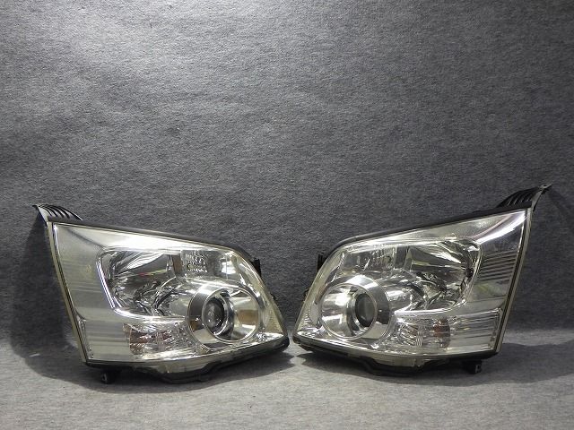 70系 ノア ヘッドライト左右 HID ZRR70/75 前期 28-201 N5 バラスト付