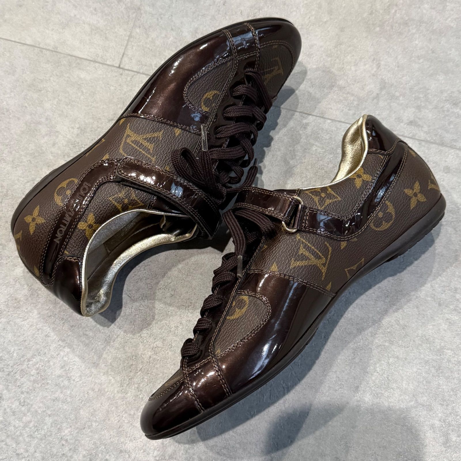 美品 LOUIS VUITTON ルイヴィトン モノグラム レザー スニーカー