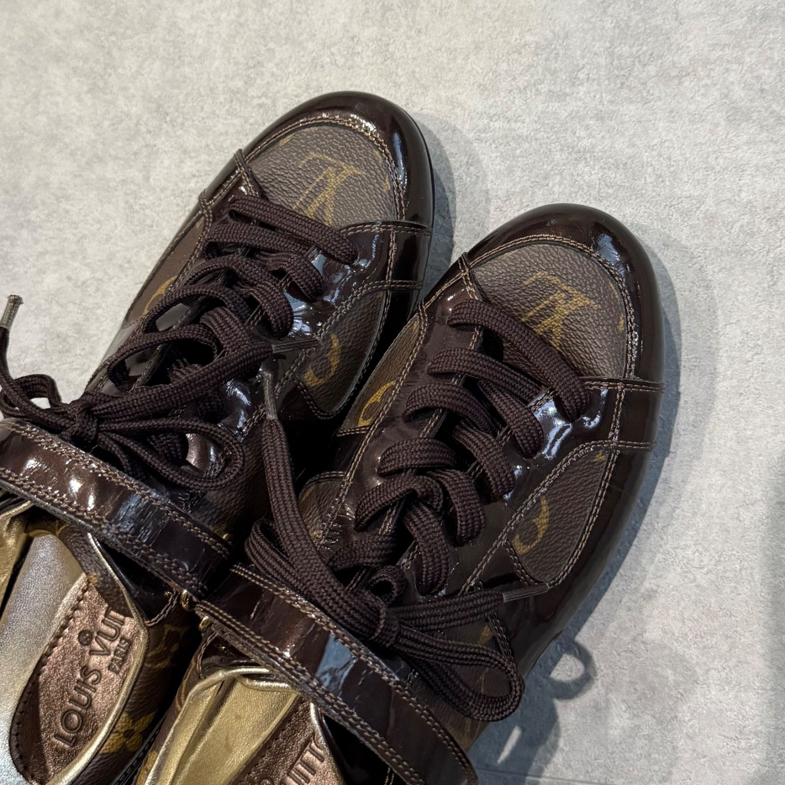 美品 LOUIS VUITTON ルイヴィトン モノグラム レザー スニーカー