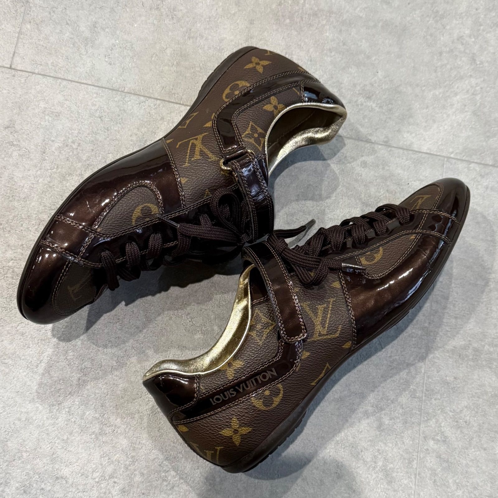 美品 LOUIS VUITTON ルイヴィトン モノグラム レザー スニーカー