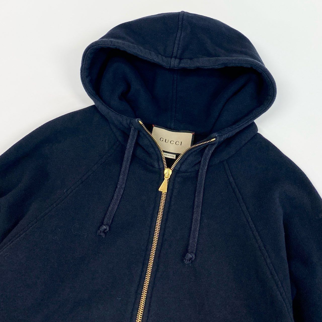 近年モデル グッチ　パーカー　シェリーライン　インターロッキング　ハーフジップ 中古・古着通販】GUCCI (グッチ) シェリーラインジップパーカー グレー