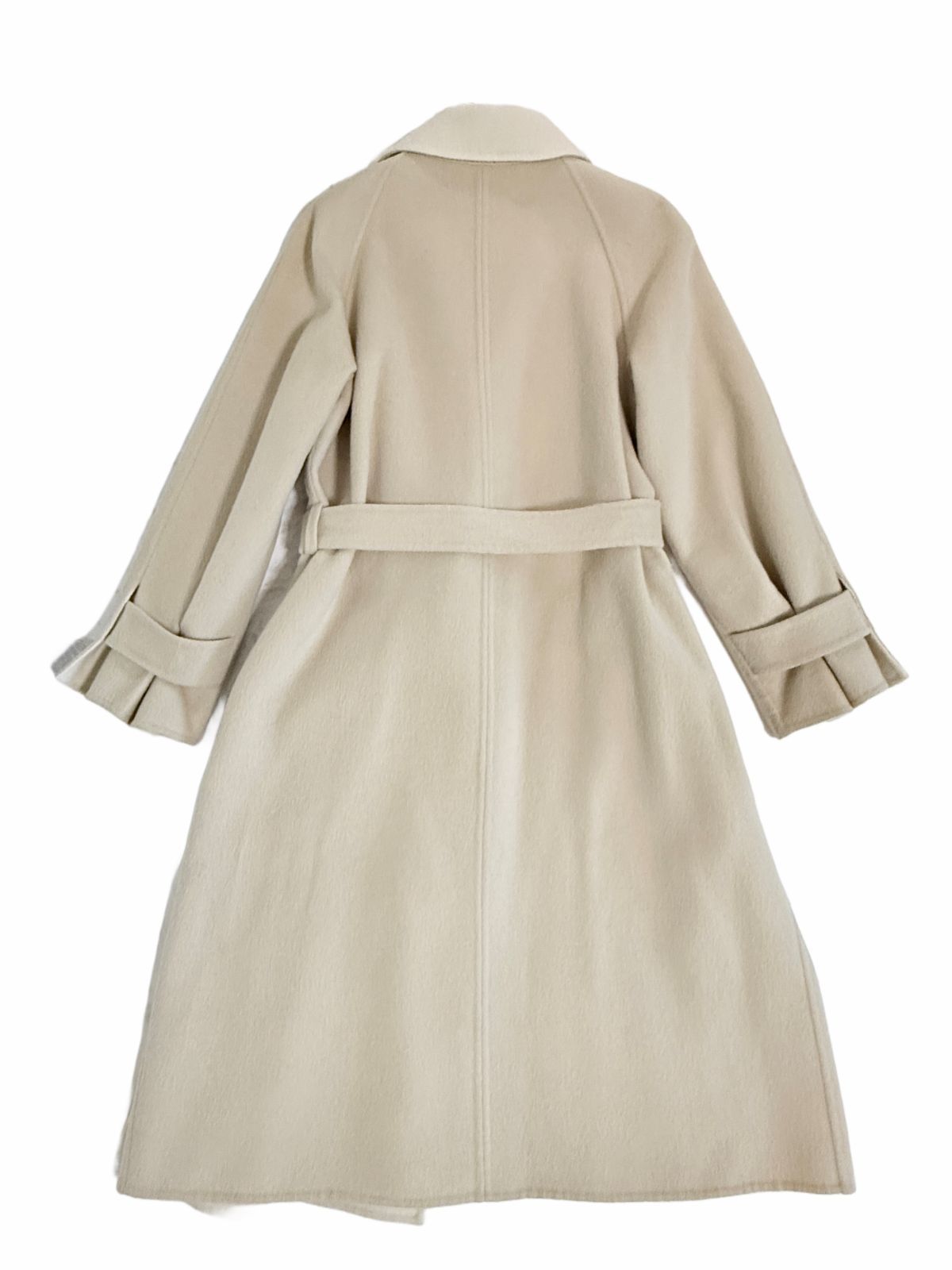 美品✨　フォクシー40 中綿コート　FOXEYロングコート　ベージュ 美品♡FOXEYフォクシー 女優襟 中綿ダウンロングコート コクーン ベージュ