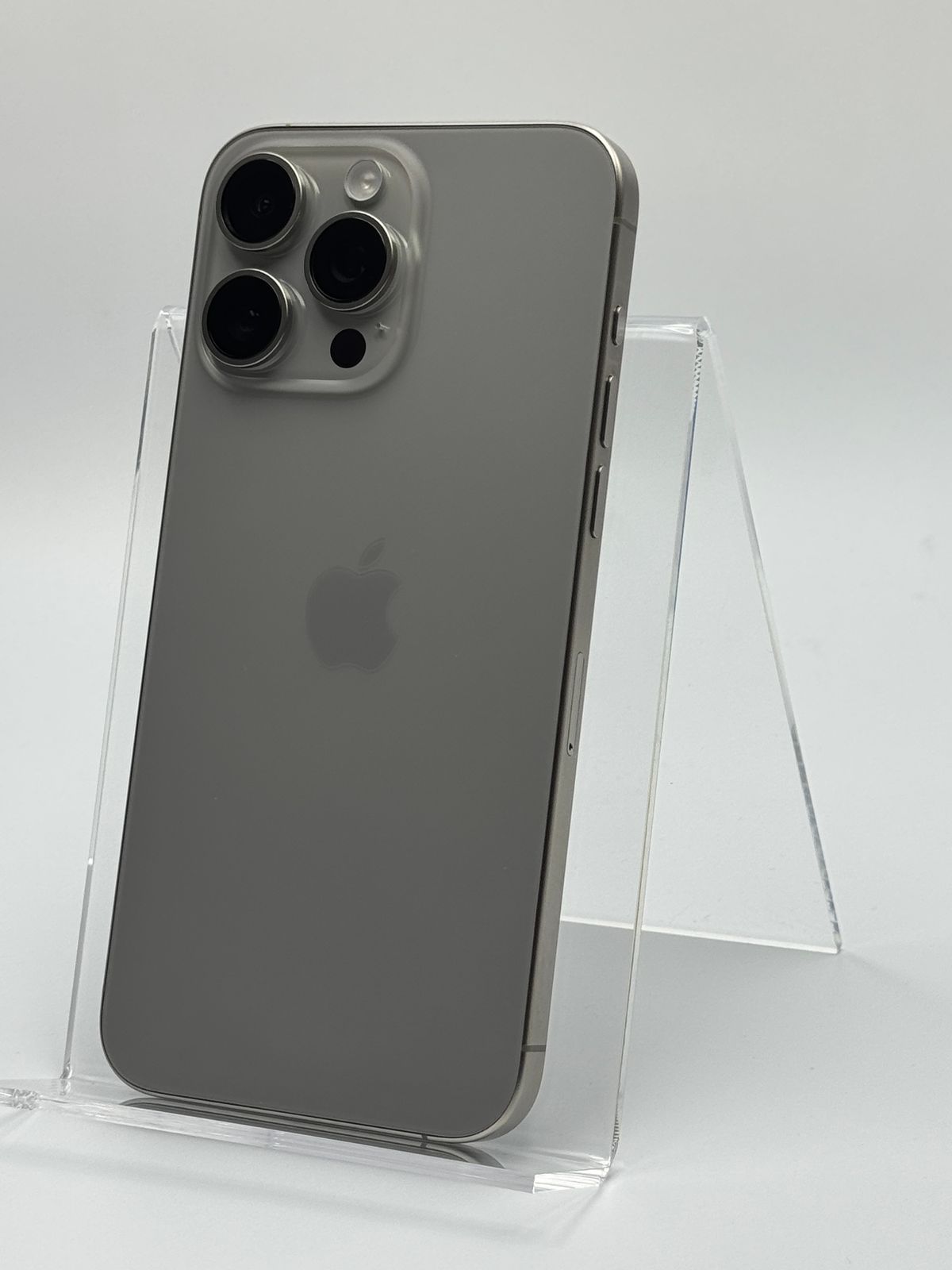 中古A】iPhone 15 Pro Max 512GB ナチュラルチタニウム バッテリー【84