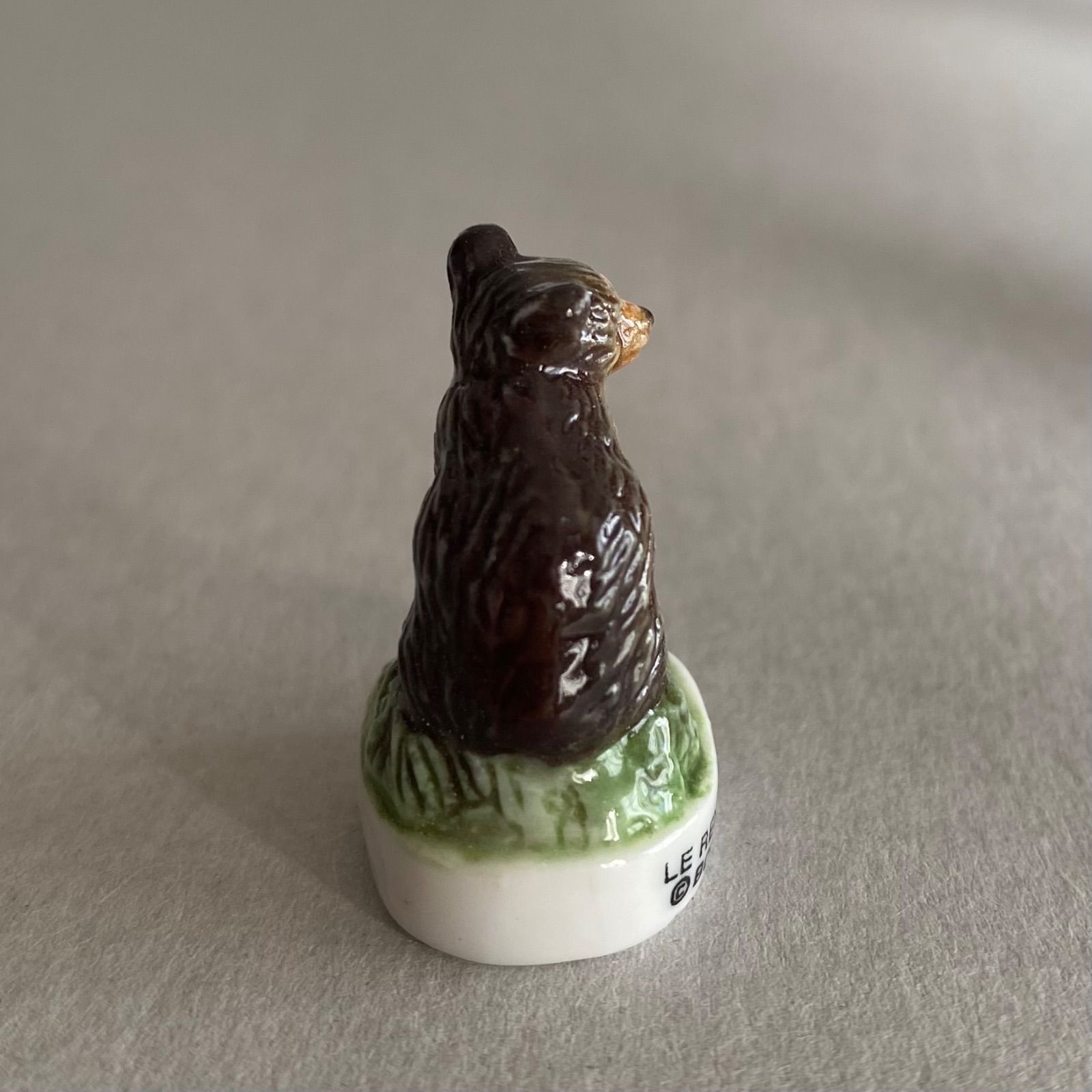 子熊のフェーブ／動物／フランス雑貨／陶器ミニチュア／ブロカント