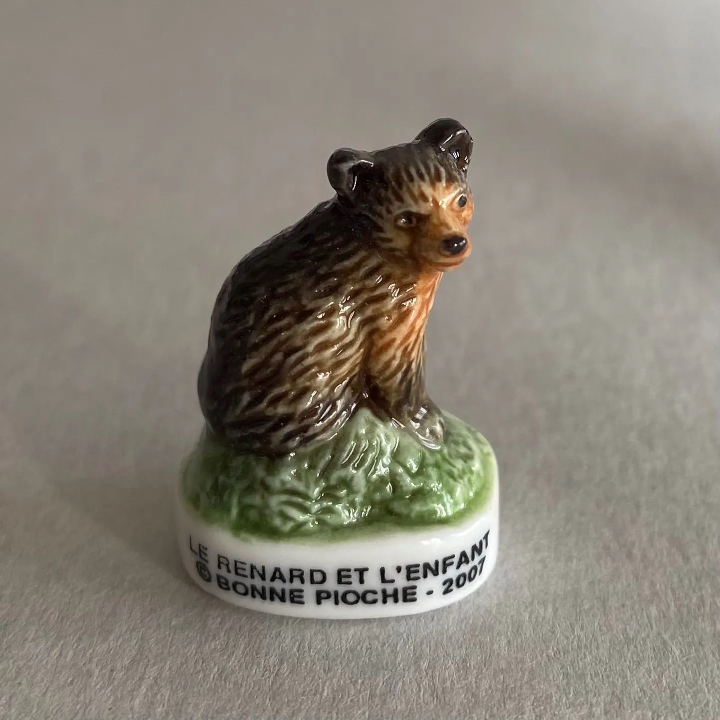 子熊のフェーブ／動物／フランス雑貨／陶器ミニチュア／ブロカント